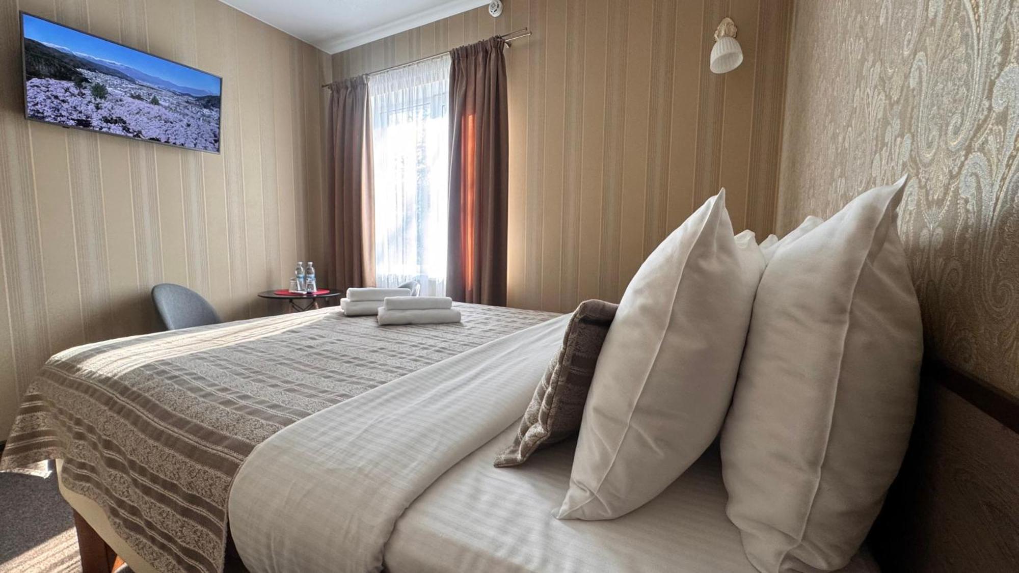 Hotel Шляпа Dněpropetrovsk Exteriér fotografie